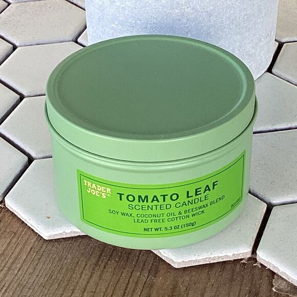 Trader Joe’s NEW Tomato Leaf Scented Candle 5.3 oz Soy Wax Blend Tin - Picture 2 of 3
